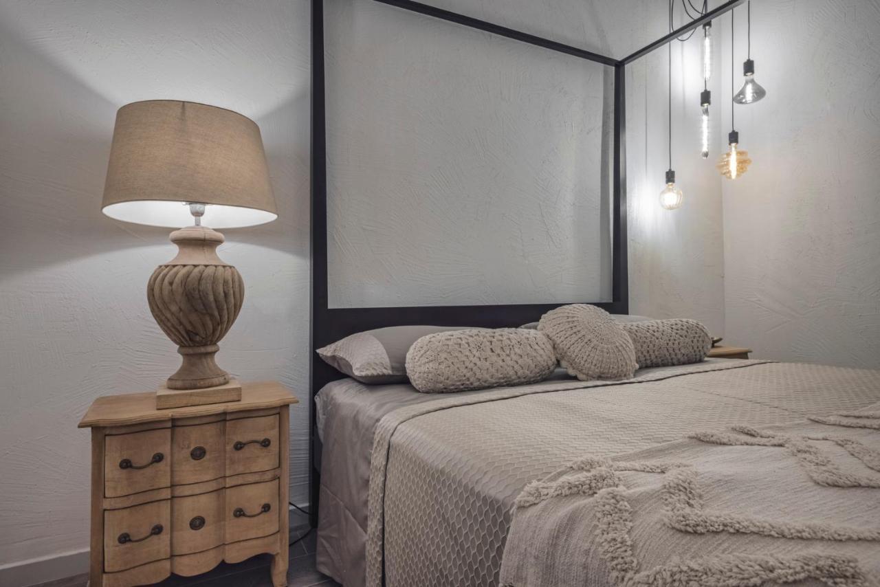 Dimore D'Avalos Boutique Bed & Breakfast วาสโต ภายนอก รูปภาพ
