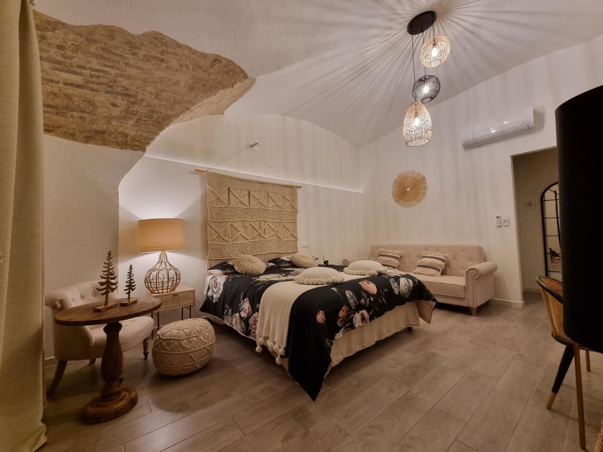 Dimore D'Avalos Boutique Bed & Breakfast วาสโต ภายนอก รูปภาพ